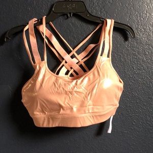 Victoria sport medium impact bra. Shimmer pink ✨